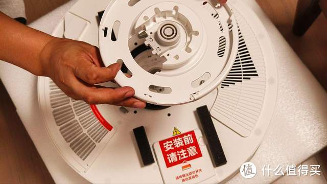 和很多需要安裝的家庭電器一樣,這款產(chǎn)品是包含免費(fèi)上門(mén)安裝服務(wù)的